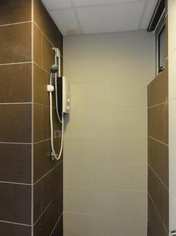 Livia Residences @ C180 1