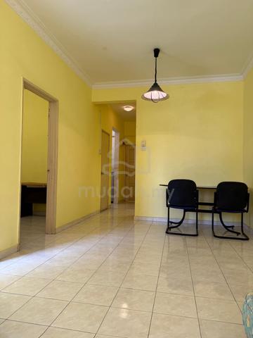 Apartment Taman Taming Maju 1