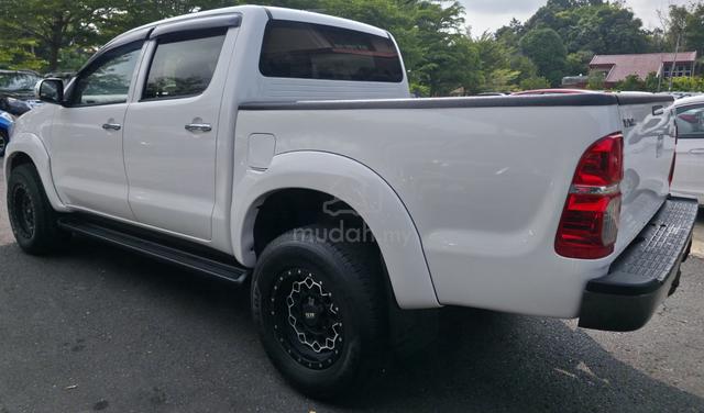 2015 Toyota HILUX D/CAB 2.5 G VNT 4WD (AT) (4X4)🤍 - 4