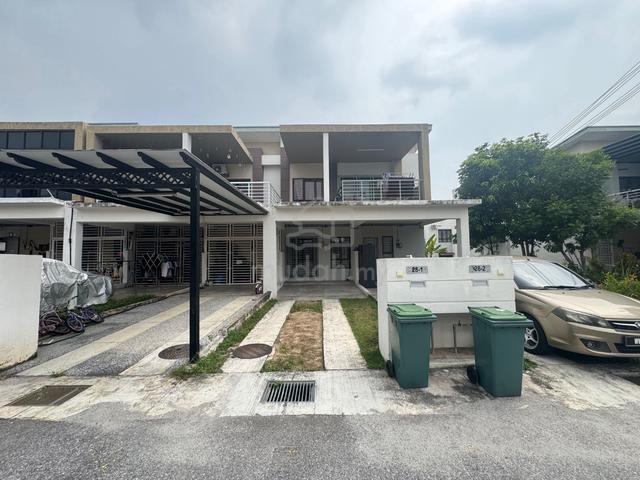 End lot Unit Villa KesumaTownhouse Jalan Vk 4,Bdr Tasik Kesuma 1