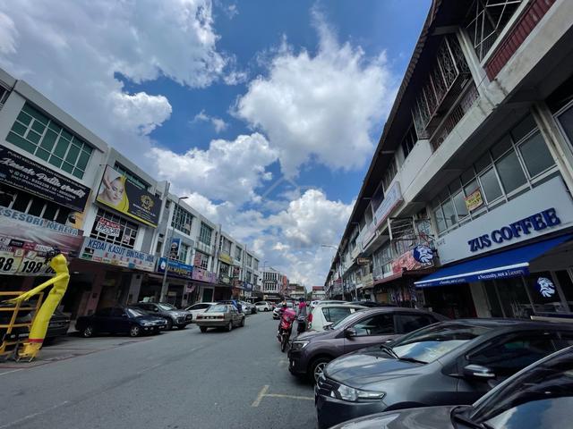 1st Floor Fully Renovated Shoplot Taman Serdang Jaya Sri Kembangan 1