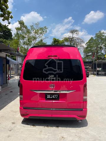 2022 Toyota HIACE 0 2.5L (M) - 2