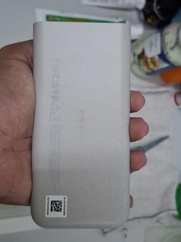 Samsung wireless powerbank under warranty  - photo 2 of 3