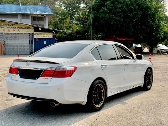 Honda ACCORD 2.0 VTIL 2015 - 4