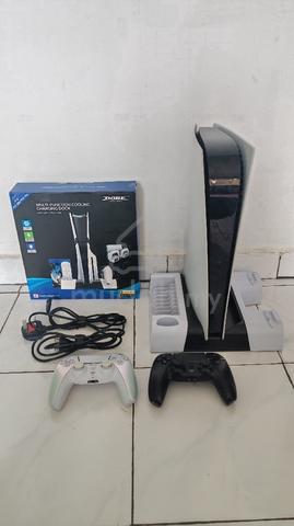 USED PS5 FAT DIGITAL 2 CONTROLLERs - photo 3 of 3