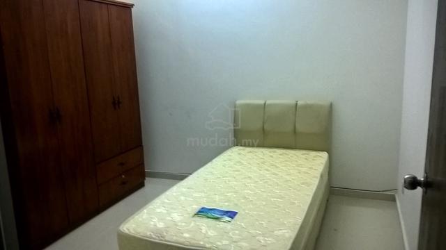 Single Room, Opposite Taman Bahagia LRT Station, SS2/Kelana Jaya 1