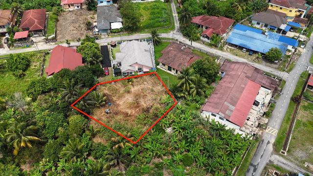(9248 SF) Tanah lot bungalow Jalan Chegar Medang Bentong in town. 1