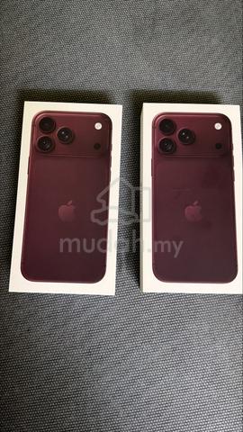 Iphone 18 pro Max Like New - photo 3 of 3