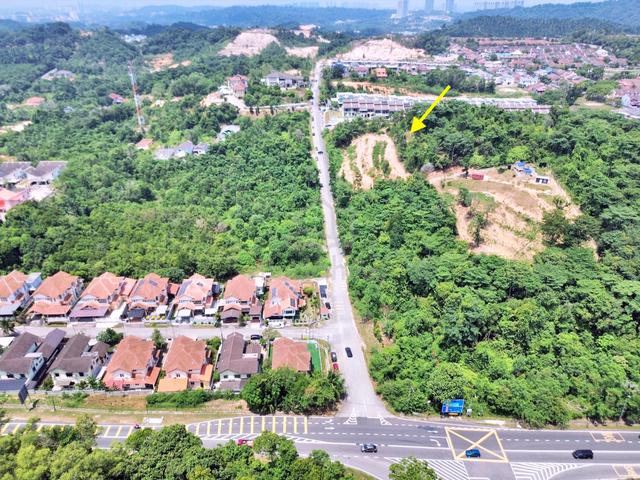 NEAR MAIN ROAD Residential Land Putra Hill View Sg Merab (1 Acre) 1