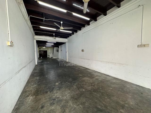 Double Storey Shop @ Georgetown 1