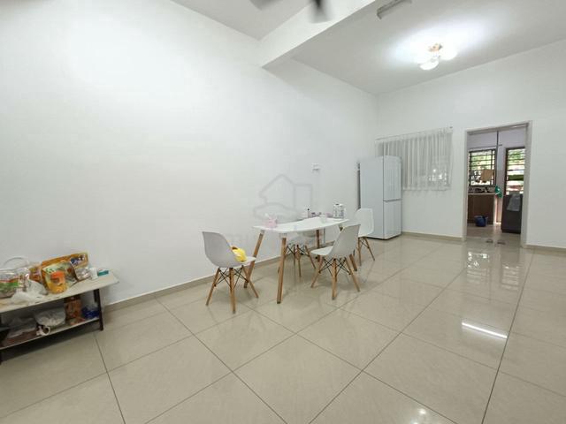 Zebrina City Homes Seremban 2 (24x80 Biggest Size House) near garden 1