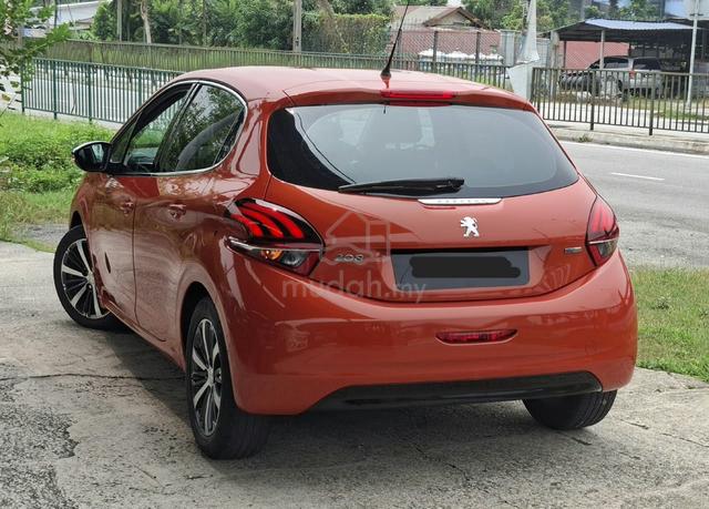 Peugeot 208 1.2 PURETECH (A) turbo touch screen - 3