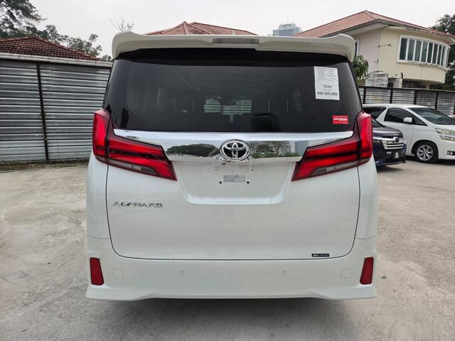 Sunroof 2022 Toyota ALPHARD 2.5 SC 25k mileage - 4