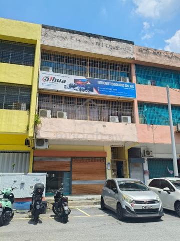 Below Market Freehold Link Factory at Ampang 1