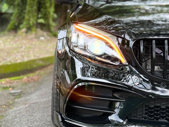 Mercedes Benz C300 2.0 AMG LINE/CHINESE OWNER - 2
