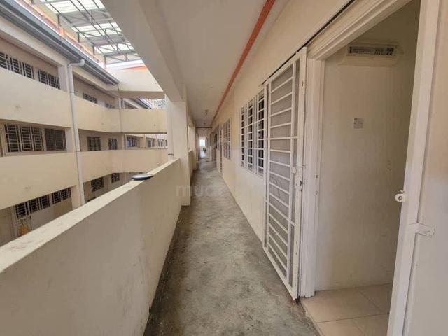 Residensi Bistaria 1