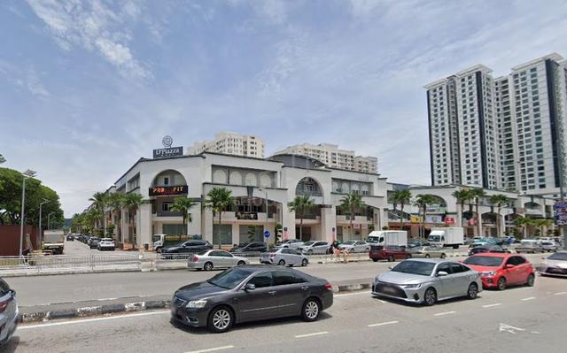 D Piazza Mall Bayan Baru Ground Floor Shop Lot 1
