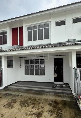 Unblock View Meridin East 2 Storey House 1