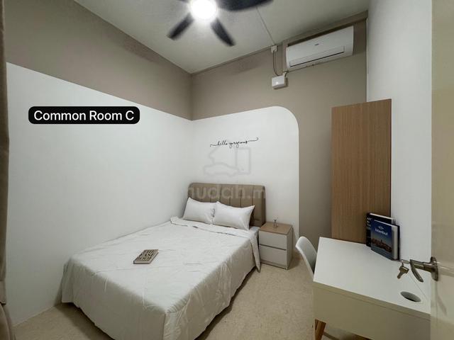 Common Room Tritower Residence Walking To Ciq Fully Furnished 5