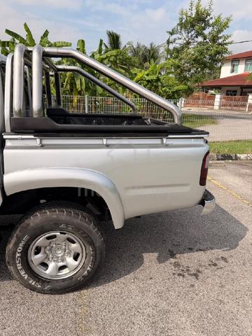 2004 Toyota HILUX 2.5 SR TURBO MY03 KDN190 (A) - 4