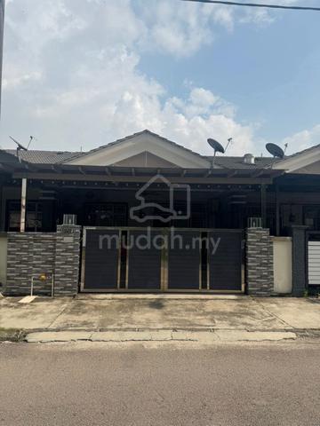 FOR SALE Single Storey Bandar putra kulai renovated unit/freehold 1