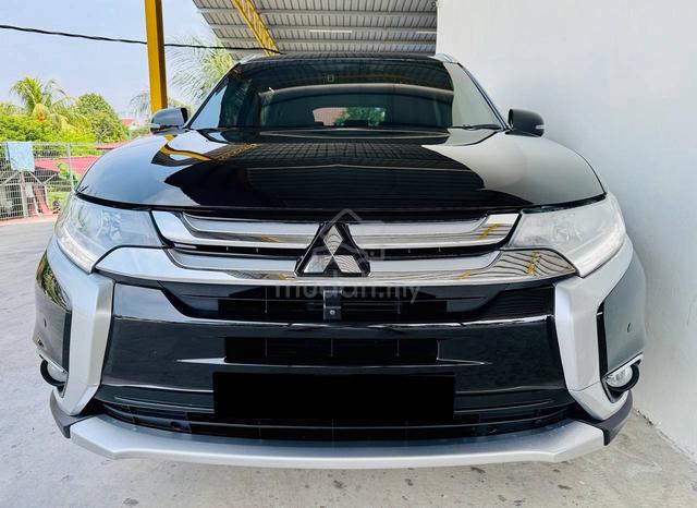 Mitsubishi Outlander 2.0L Facelift 7 Seater SUV - 3