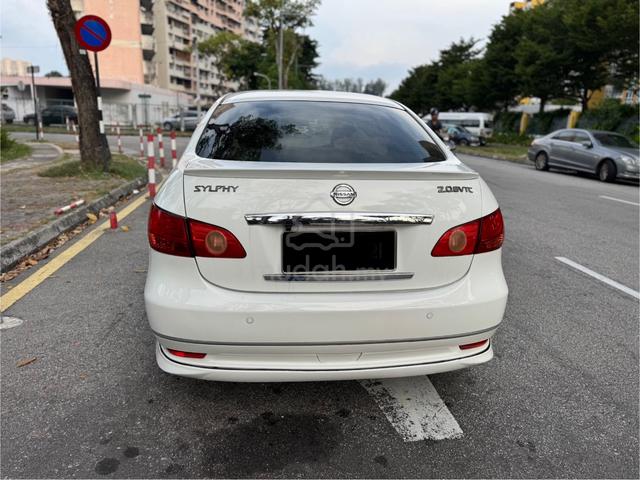 2010 Nissan SYLPHY 2.0 LUXURY (A) TIP TOP - 4