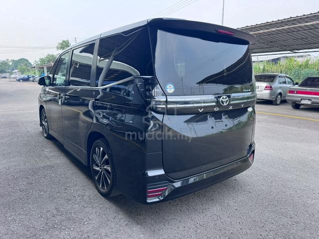 2022 Toyota VOXY 2.0 S-Z (A) - 4