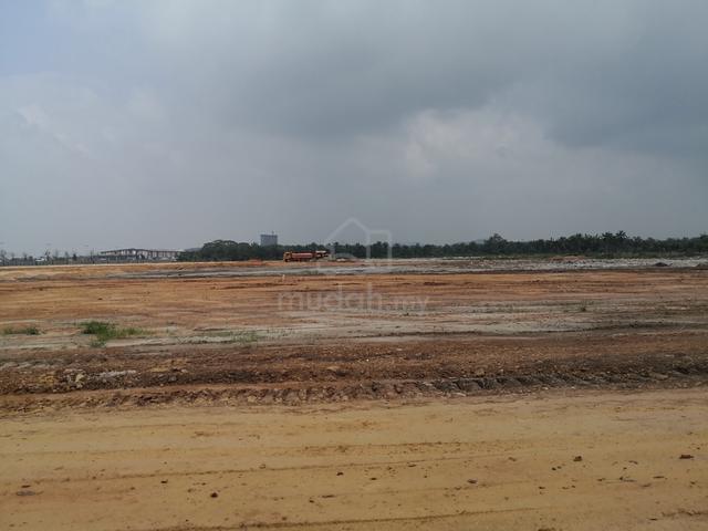 Ready for Factory! 5.7 Acre Industrial Land near Batu Berendam 1