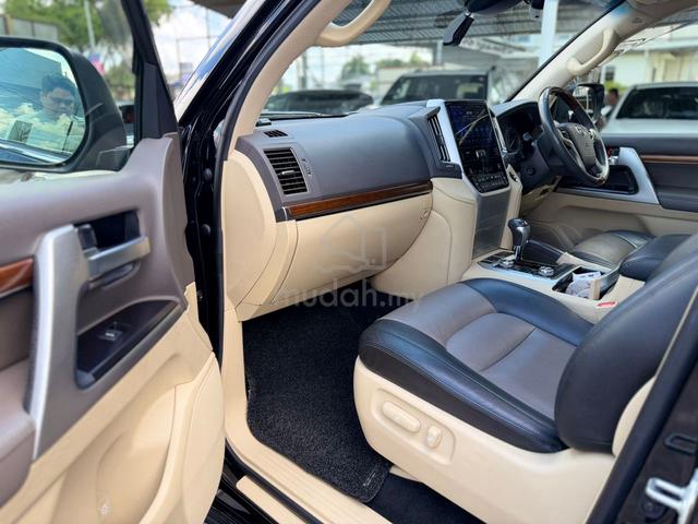 2016/2017 Toyota LANDCRUISER 4.6 AX G(A) - 5