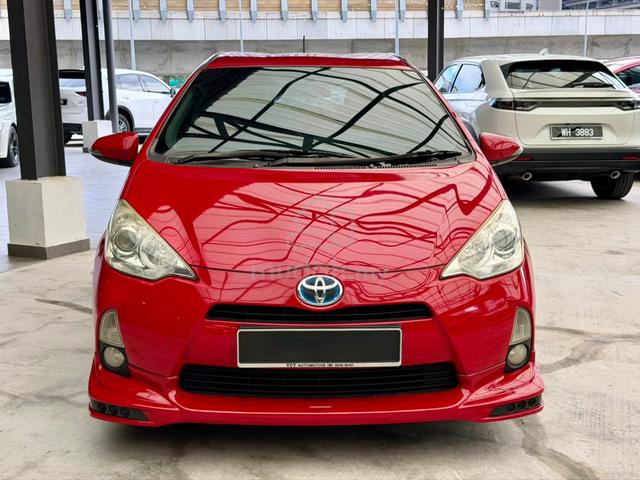 2014 Toyota PRIUS C 1.5 HYBRID 1 LADY OWNER - 2