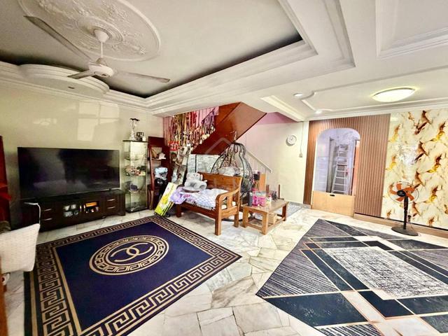 22 x 75 Double Storey House Alam Megah Seksyen 27 Shah Alam 1