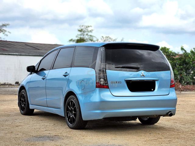 2005 Mitsubishi GRANDIS 2.4 (A) GOOD CONDITION - 3