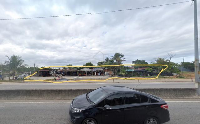 Tanah Tepi Jalan Utama Salak Tinggi 1