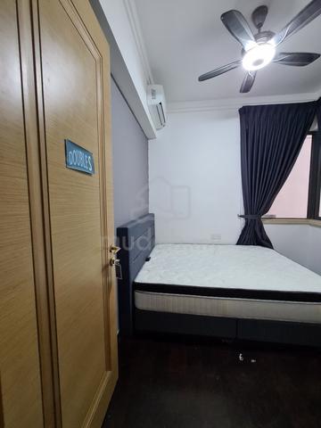 R&F Princess Cove@Walking Distance Ciq /Room /Low deposit , No Agent 1