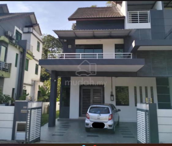 Balik Pulau 3 Storey House Fully Renovated 1