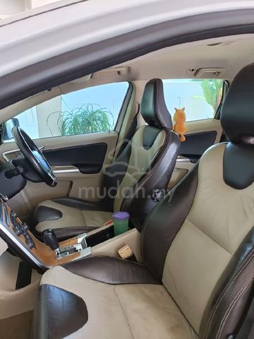 2011 Volvo XC60 2.0 T5 (A) - 4