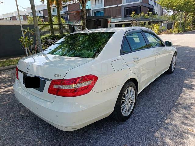 2010 Mercedes Benz E250 CGI BlueEFCY Direct Owner - 4