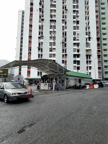 Apartment Desa Saujana, Paya Terubong, Pulau Pinang 1