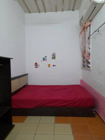 Air-cond Room at Pandan Perdana 1