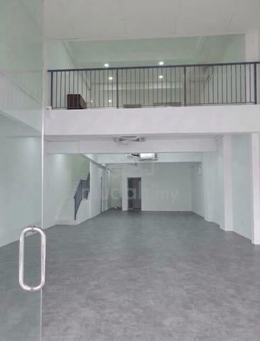 1.5 Storey Shoplot for Rent in Pandan Indah, Spacious 22’ x 70’ 1