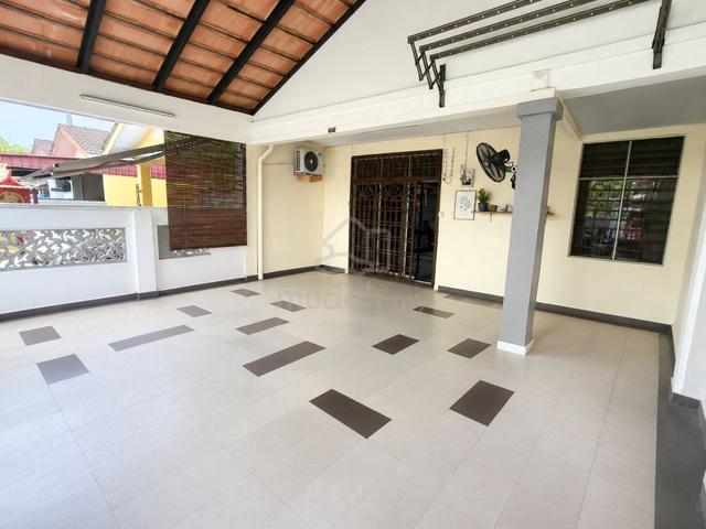 Rumah Di Bandar Putra, Kulai Saiz Besar (1800sqft) 1