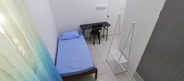 Master Room with kitchen for Rent. Taman Penampang 1