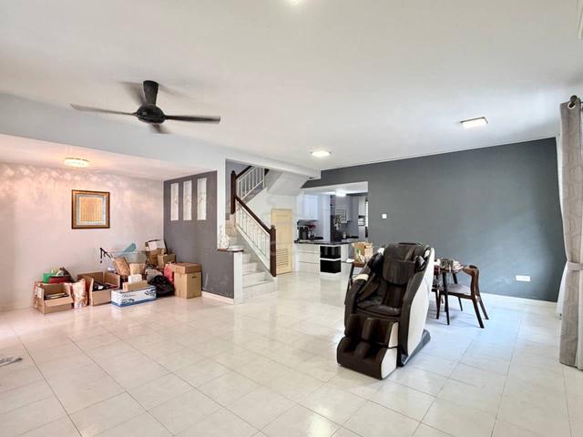 Pulai perdana/ Double Storey/ Full loan/ Renovated/ endlot/ 5bed/ jb 1