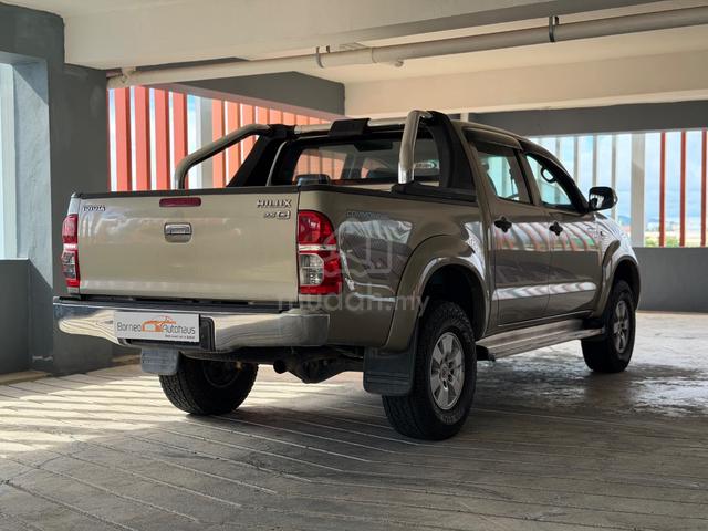 2009 Toyota HILUX 2.5 G FACELIFT (A) - 3