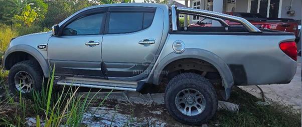 2011 Mitsubishi TRITON 2.5 BOLD EDITION - 1