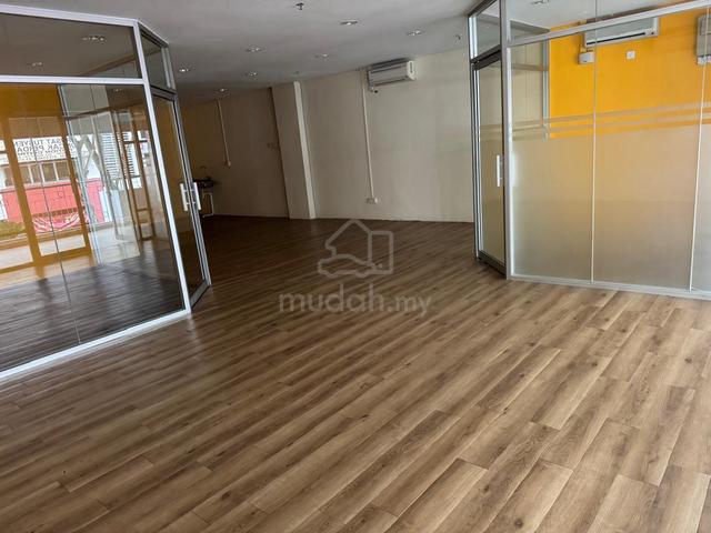 Emerald plaza North, Retail shop , Level G, with lift 1