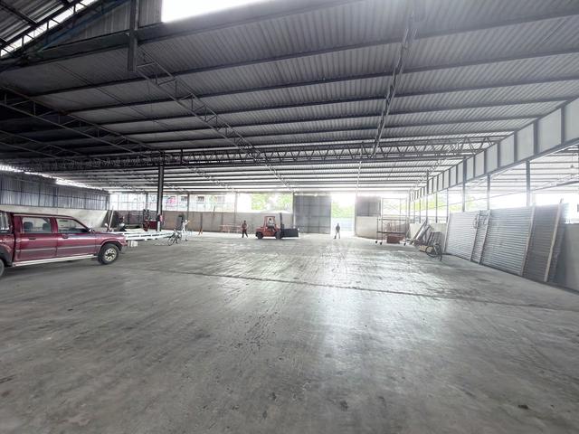 Warehouse For Rent at Pending, Kuching | 40,000 Sq Ft  1