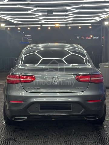 2017 Mercedes Benz GLC250 4MATIC COUPE AMG LINE - 4