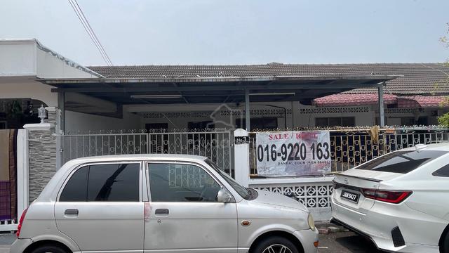 Port Klang 1 Storey Terrace House for Rent 1
